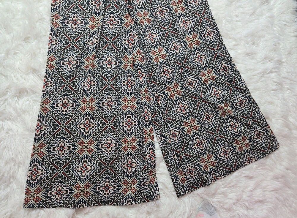 Roz &  Palazzo Geometric Print Stretch Wide-Leg Pull-On Pants Size Medium - Picture 2 of 7